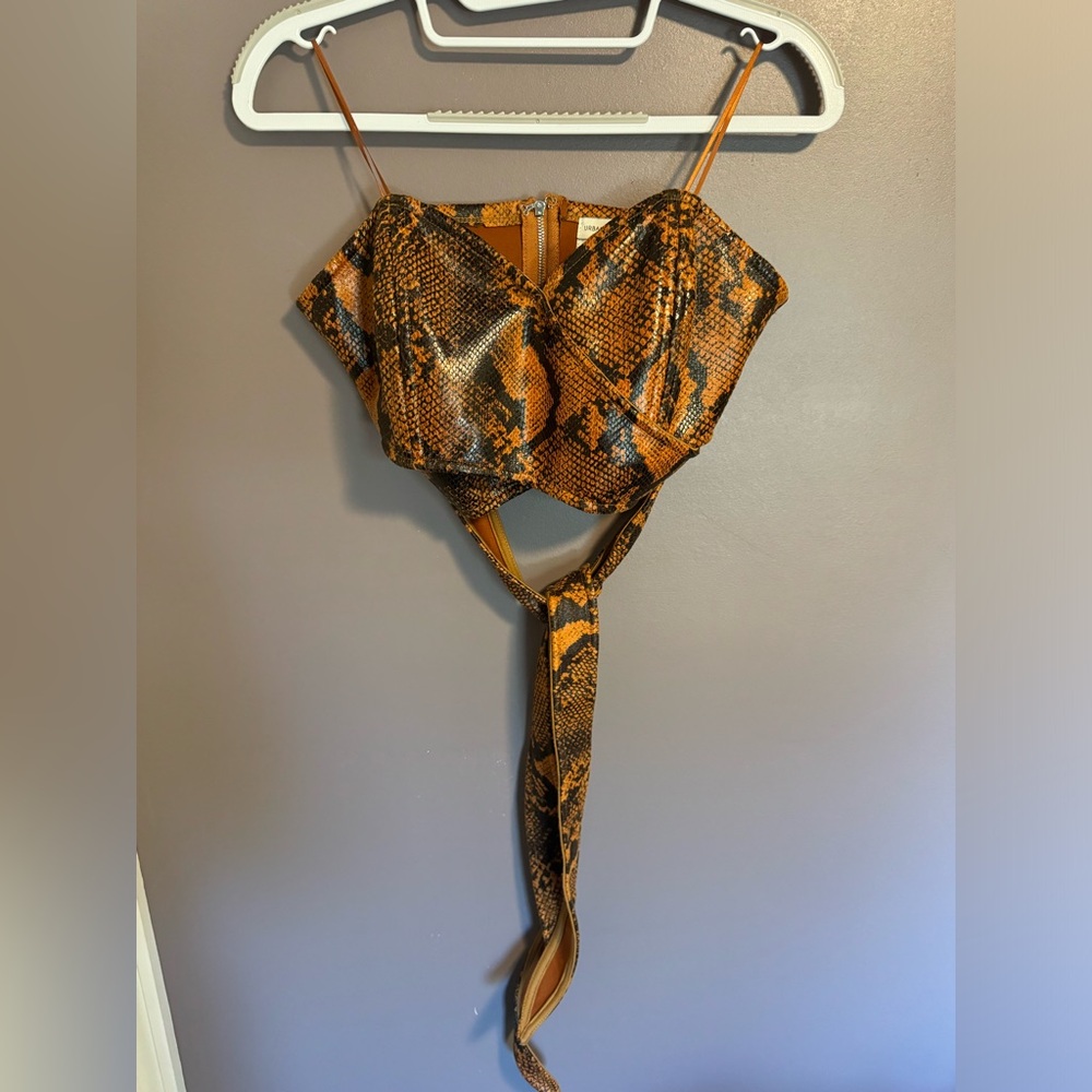 Urban Outfitters Snake Skin wrap up strapless crop top. Size medium. Amazing 🐍